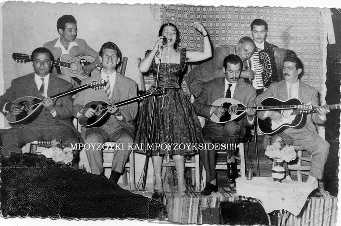 542465_341810469220624_305961064_n